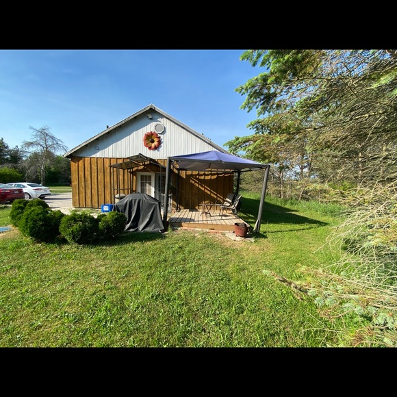 Meet your Posher, Kat - Picture 2 of 4